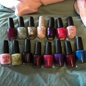 15 OPI Polishes